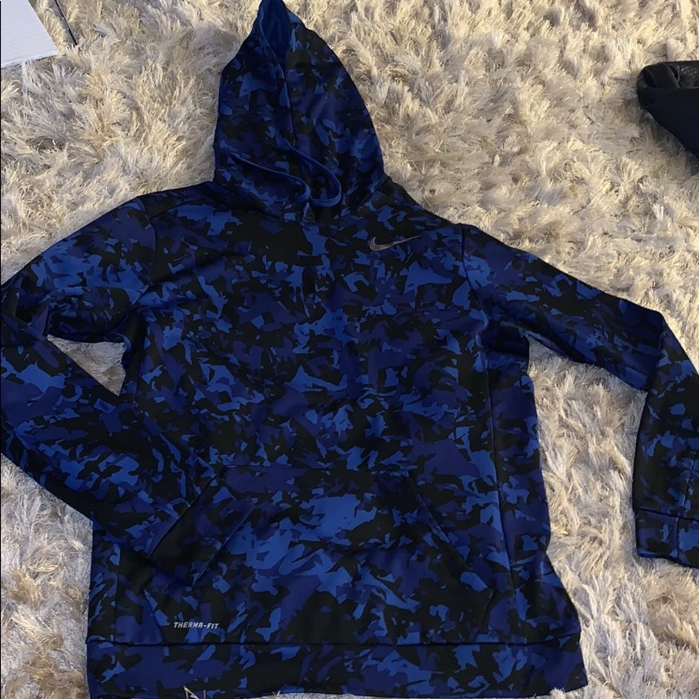 Nike pullover
